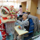 喜洋獻歲賀團拜